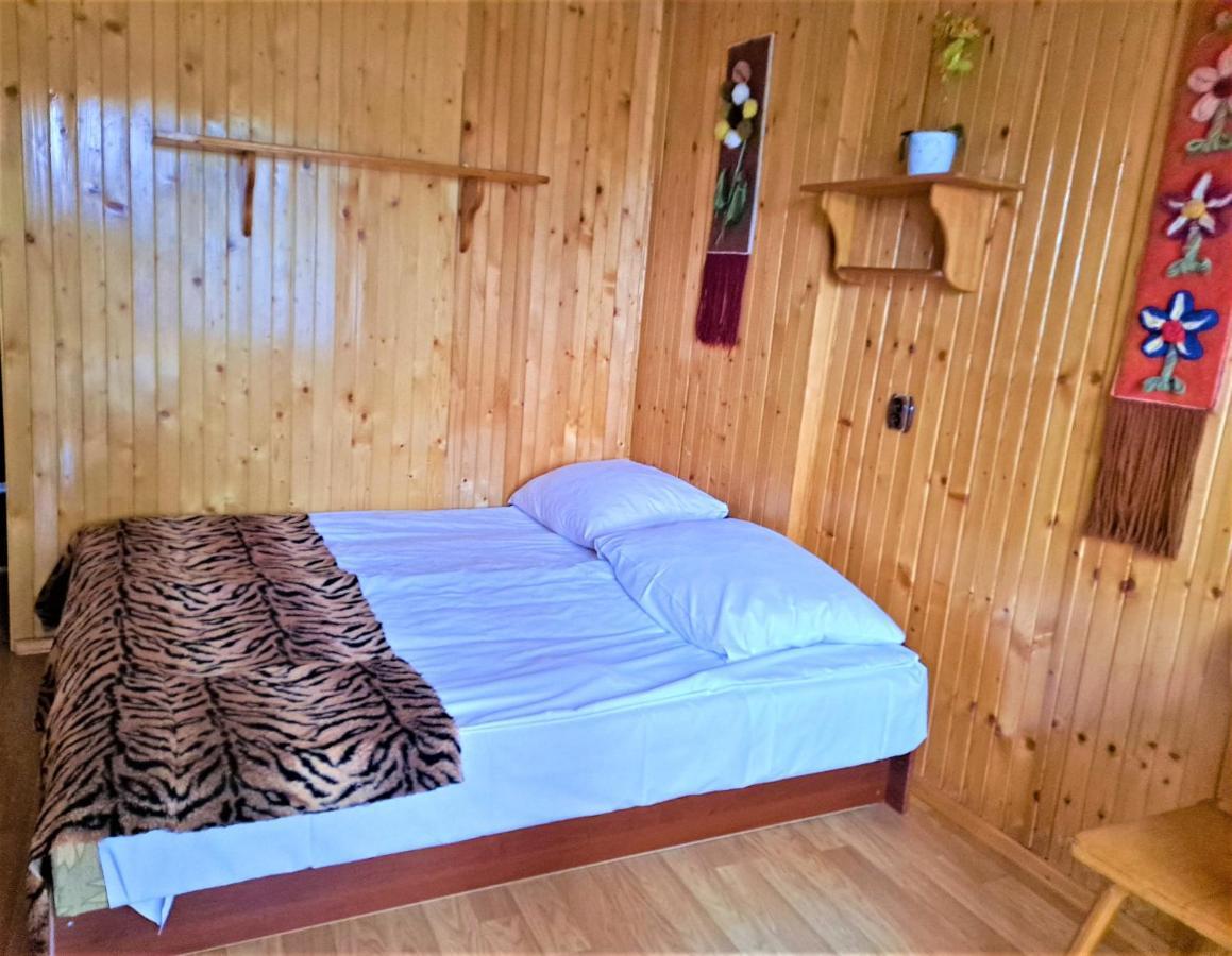 Hotel "Harnas" Zab-Bustryk Chambre photo