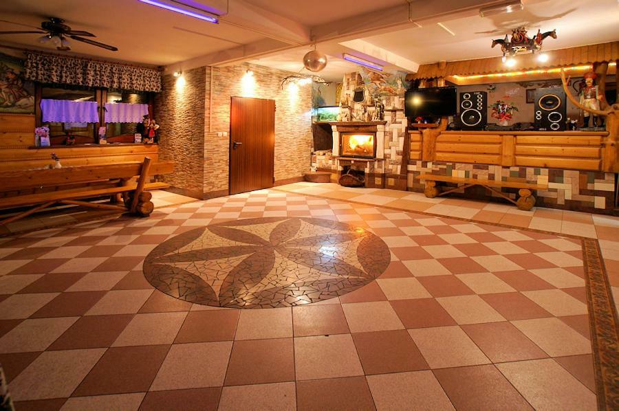 Hotel "Harnas" Zab-Bustryk Extérieur photo